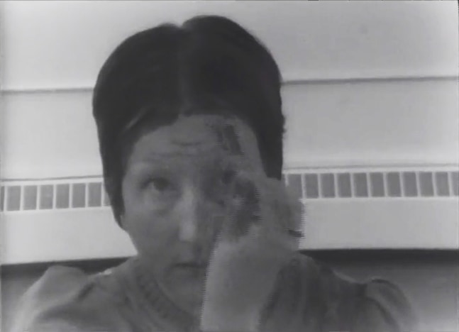 Martha Wilson, Deformation, 1974