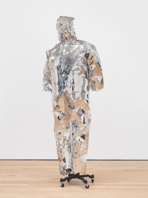 Gabo Camnitzer
The Suit of Mirrors, 2019
mixed media
74 1/2 x 29 x 11 ins.
189.2 x 73.7 x 27.9 cm