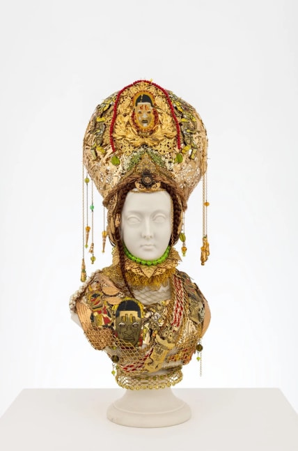 Hew Locke
Souvenir 11 (Queen Victoria), 2023
Mixed media on antique Parian Ware bust, manilla rope, tin, brass, iron, glass, jesmonite, plastic, polyester hair, acrylic paint, enamel paint
46 x 23 x 22 cm
18 x 9 x 8 1/2 in