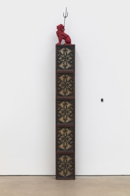 Harry Gould Harvey IV
Magneto Cloud Buster Broken Tub Thumper, 2023
5 found objects (speakers), iron, wax, copper wire, amplification equipment, doorbell
10 1/2 x 204 x 9 ins.
26.7 x 518.2 x 22.9 cm