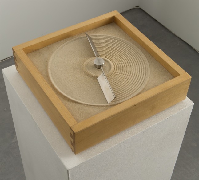 Mona Hatoum, + and -, 1994