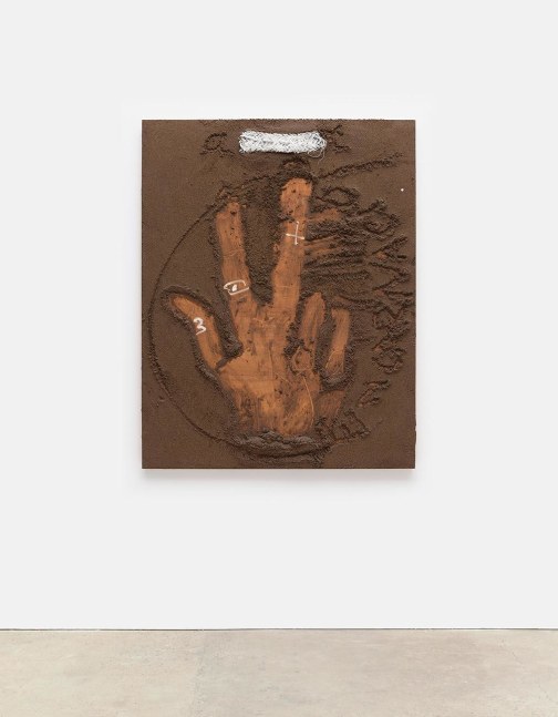 M&amp;agrave; sobre Terra (Hand on Earth),&amp;nbsp;2000, Wicker, oil, sand, and cement on wood panel, 57 1/2 x 44 7/8 in. (146 x 114 cm.)&amp;nbsp;&amp;copy; 2017 Comissi&amp;oacute; T&amp;agrave;pies / Artists Rights Society (ARS), New York / VEGAP, Madrid