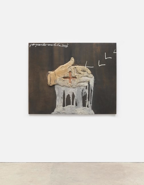 Jo Parlo amb la M&amp;agrave; (I Speak to the Hand),&amp;nbsp;1999, Oil and sand on wood panel, 51 1/4 x 63 3/4 in. (130 x 162 cm.)&amp;nbsp;&amp;copy; 2017 Comissi&amp;oacute; T&amp;agrave;pies / Artists Rights Society (ARS), New York / VEGAP, Madrid