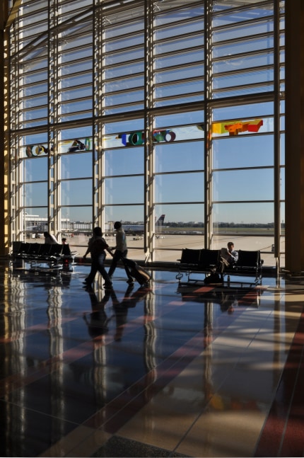 Gravity&amp;#39;s Rainbow (detail)

1996

Laminated and etched glass

2 x 440 feet

Ronald Reagan Washington National Airport, Washington, D.C. (Cesar Pelli, architect)

Photo by Isaac Campbell of Office 52 Architecture