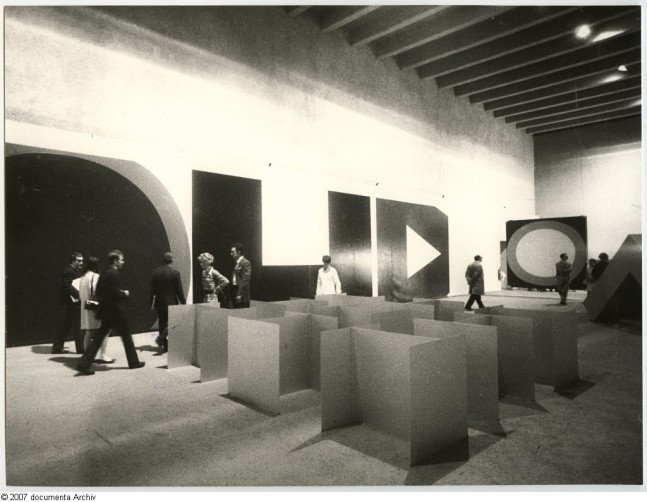 Documenta IV