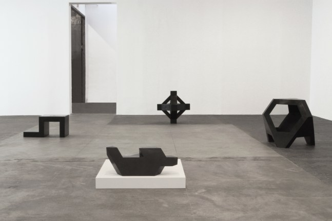 Tony Smith: Bronze