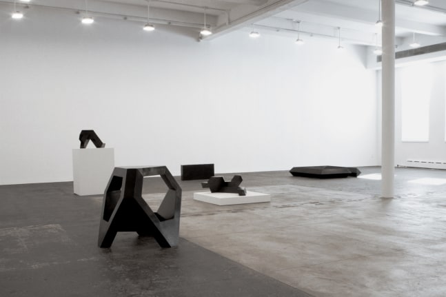Tony Smith: Bronze