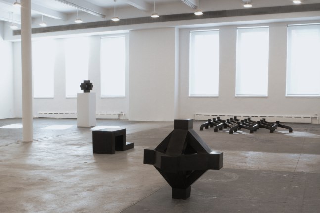 Tony Smith: Bronze