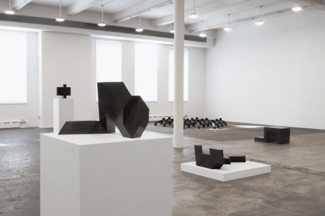 Tony Smith: Bronze