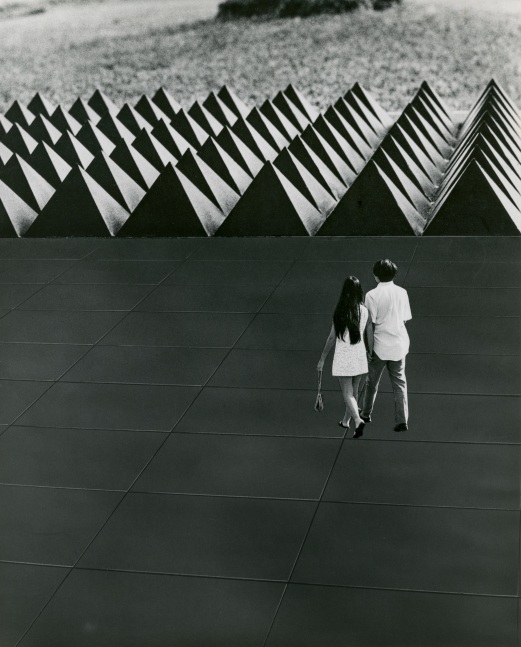 Visualization, 1969
Projected in black concrete
5 &amp;times; 82 &amp;times; 41 ft. (1.52 &amp;times; 24.99 &amp;times; 12.5 m)
Unrealized