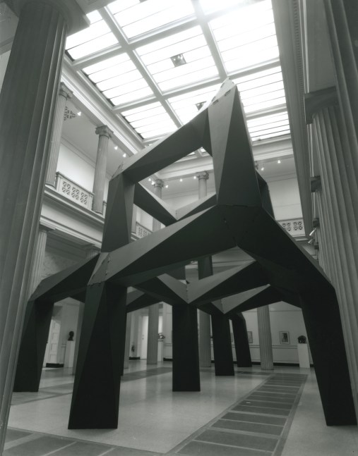 Scale As Content: Ronald Bladen, Barnett Newman, Tony Smith