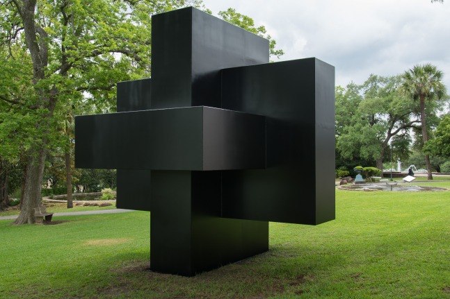 Steel, painted black
16 ft. 8 in. &amp;times; 16 ft. 8 in. &amp;times; 16 ft. 8 in. (508 &amp;times; 508 &amp;times; 508 cm), unique
McNay Art Museum, San Antonio, TX