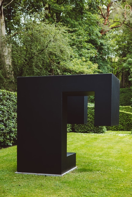 Steel, painted black
8 &amp;times; 8 &amp;times; 8 ft. (243.8 &amp;times; 243.8 &amp;times; 243.8 cm), edition AP
Don Quixote Foundation