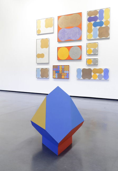 Foreground: Memphis
Background: Louisenberg paintings