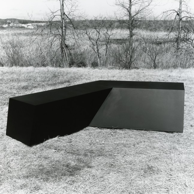 For M.S.
Welded bronze, black patina
33 in. &amp;times; 13 ft. 6 in. &amp;times; 6 ft. 8 in. (83.8 &amp;times; 411.5 &amp;times; 203.2 cm),&amp;nbsp;edition 2/6
IVAM&amp;ndash;Institut Valenci&amp;agrave; d&amp;#39;Art Modern, Spain
Dedication: Mamoru Sato