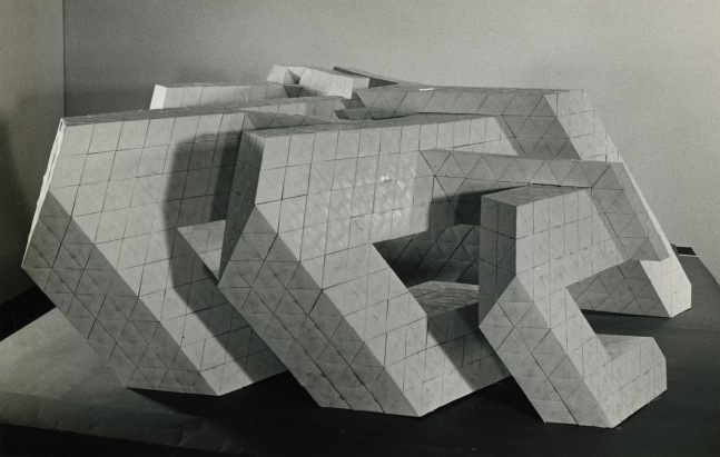 3rd model, card stock and tape, 1970&amp;ndash;71
37 &amp;times; 94 &amp;times; 104 in. (94 &amp;times; 238.8 &amp;times; 264.2 cm)
Los Angeles County Museum of Art

&amp;nbsp;