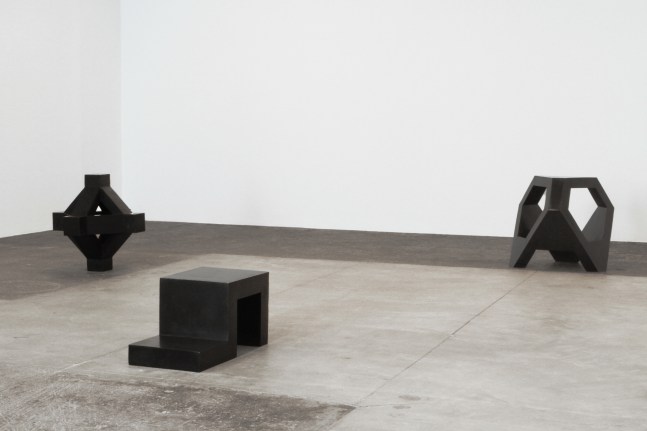 Tony Smith: Bronze