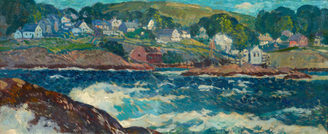 shore line with waves crashing and houses on the top of the shore clliff