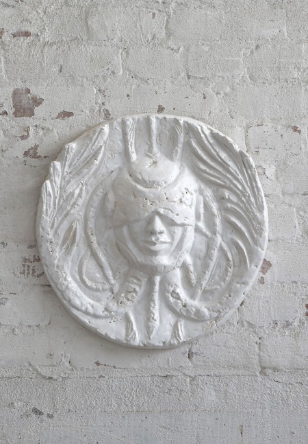 SAKARI KANNOSTO
Medusa/Ancestor, 2022
Glazed stoneware
20.875" H x 23.25" W x 4.75" D
