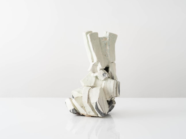 SHOZO MICHIKAWA
Kohiki Sculptural Form, 2022
Glazed stoneware
13" H x 8" Dia.