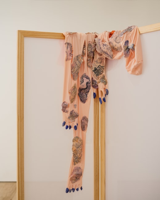 LIN WANG
I Never Saw the East Coast until I Moved to the West (True Romance), 2025
Glazed porcelain, paper clay, fabric, hair, pearls, and folding screen
75.5&amp;quot; H x 59&amp;quot; W x 16&amp;quot; D