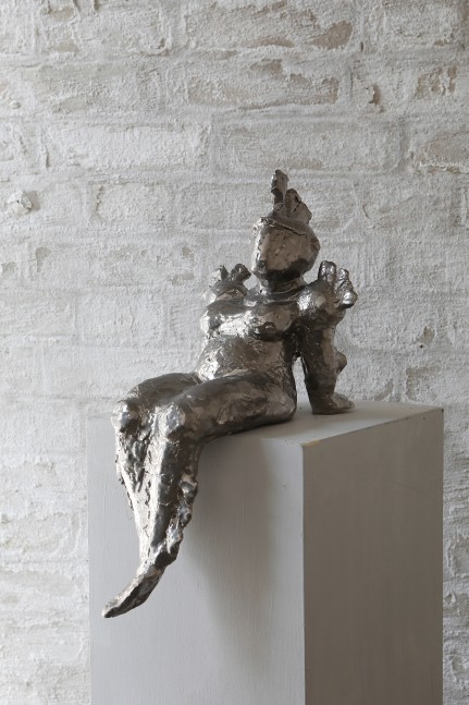 SAKARI KANNOSTO
Venus, 2022
Glazed stoneware
21" H x 11" W x 14" D