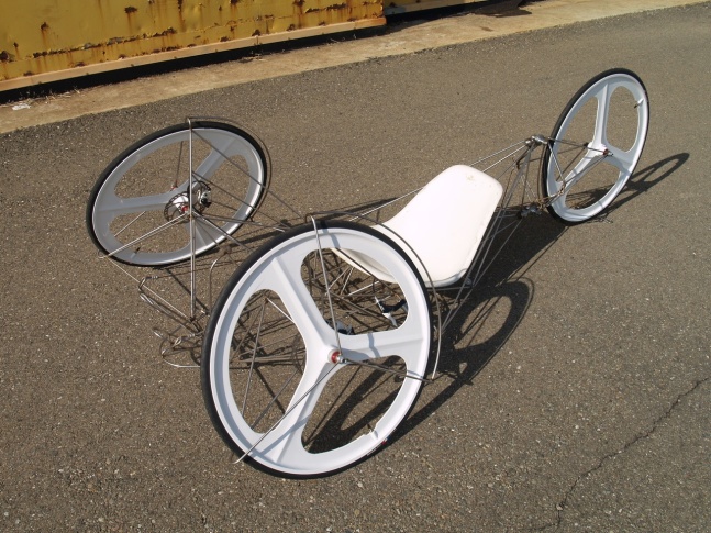 Shawn HibmaCronan Ground Looper,&quot; 2022 stainless steel, bicycle tires, fiberglass Eames chair, 3D printed bird skull ​​​​​​​90 x 26 1/2 x 49 in.