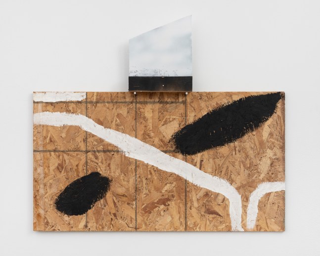 Richard Tuttle
Prong, 28,2024
wood, metal, acrylic paint, nails
34-1/2&amp;quot; &amp;times; 40-5/8&amp;quot; &amp;times; 3-1/4&amp;quot; (87.6 cm &amp;times; 103.2 cm &amp;times; 8.3 cm)