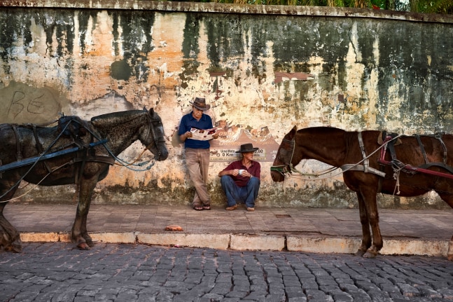 Steve McCurry Men with their horses, Lambari, Brazil