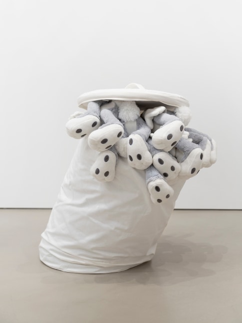 Cosima von Bonin

BLAME SHIFTING

2020

Steel, plastic, wood, cardboard, cotton Bugs Bunny soft toys

34 X 34 X 27.5 inches

86 X 86 X 70 cm