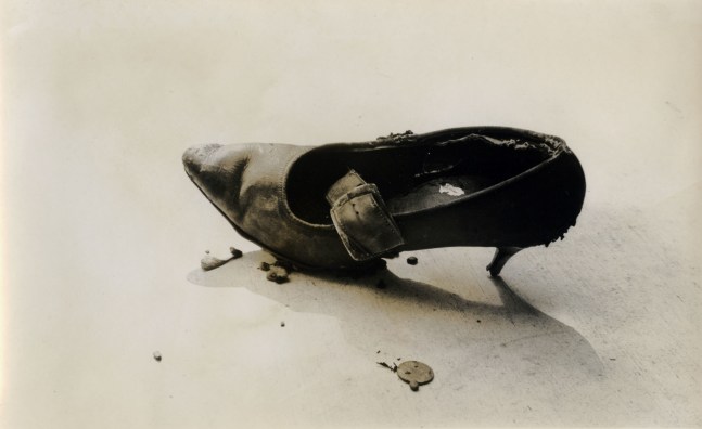 JAY DeFEO

Untitled

1973

Gelatin silver print

Sheet: 5 by 8 in.&amp;nbsp; 12.7 by 20.3 cm.

(MI&amp;amp;N 14727)