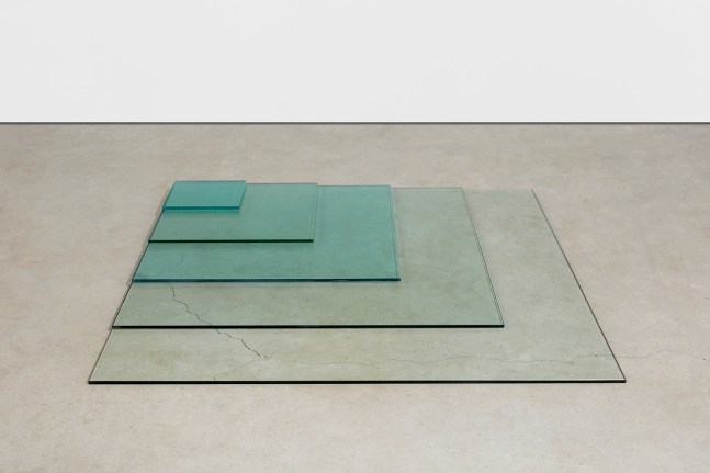 Robert Smithson

Untitled, 1967

Glass, five elements

60 &amp;times; 60 inches (152.4 &amp;times; 152.4 cm)

Private Collection

&amp;copy; 2023 Holt/Smithson Foundation /
Licensed by Artists Rights Society (ARS), NY