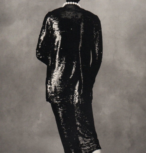 Chanel Sequined Suit, 1974

platinum-palladium print mounted on aluminum, ed. of 29

image: 20 1/2 x 18 3/4 in. (52.1 x 47.6 cm)

mount: 26 x 22 in. (66 x 55.9 cm)