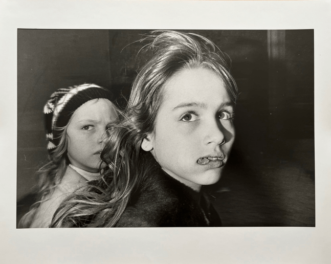 Two Girls/Hair/Gum, 1975

gelatin silver print

16 x 20 in.