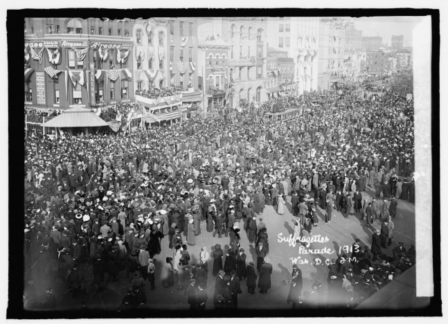 Suffrage parade, March 1913 (Courtesy Library of Congress)