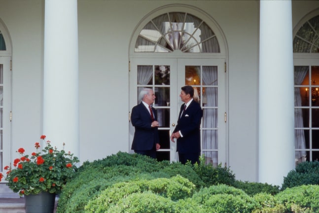 President Ronald Reagan speaking with Senator John McCain at the White House, Washington, D.C., 1987 (Courtesy Library of Congress)
