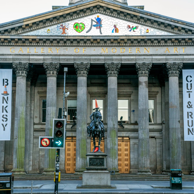 The story behind Glasgow's iconic Duke of Wellington statue and its now  famous traffic cone hat - Daily Record