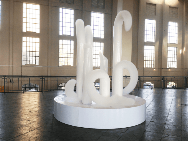 Madrid, Cloud-Gates Bubble Machine, Museo Nacional Centro de Arte Reina Sofia, 2013