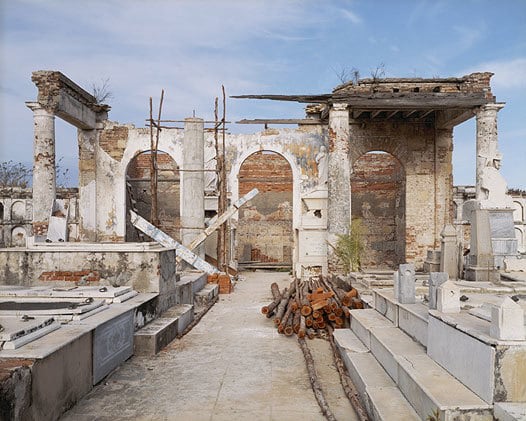 Cemetario La Renia, Cienfuegos, Cuba, 2004, chromogenic print