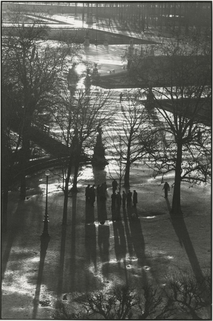 Tuileries, Gardens, Paris, 1976, gelatin silver print