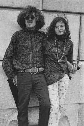 Couple outside of an art museum, Detroit, 1968