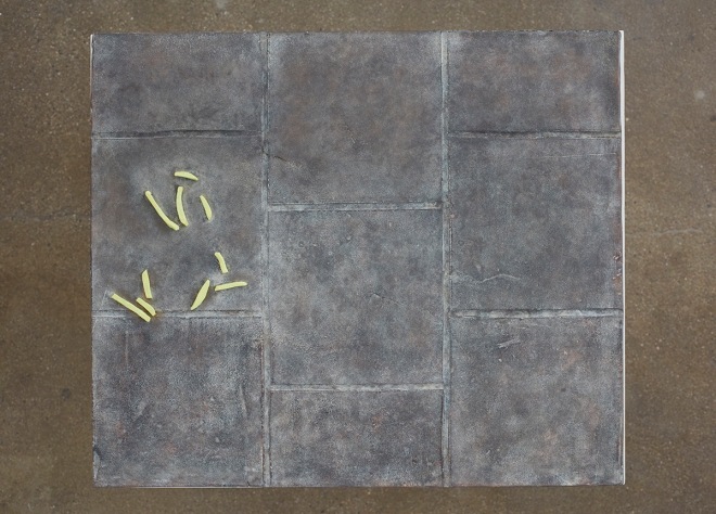 Ten French fries a paving, 2016