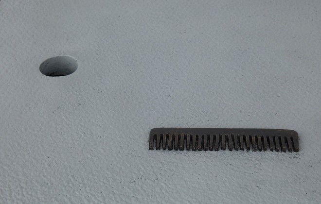 A comb a hole, 2016