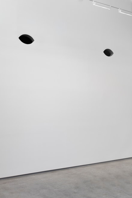 A wall two holes, 2016,