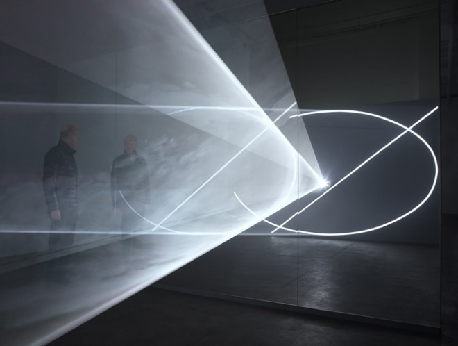Anthony McCall in Dark Rooms, Solid Light