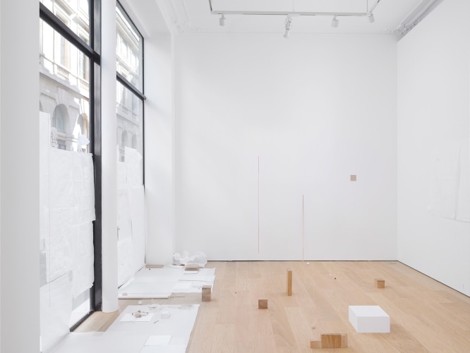 Temporary workshop, starry sky and visions of the cosmos
