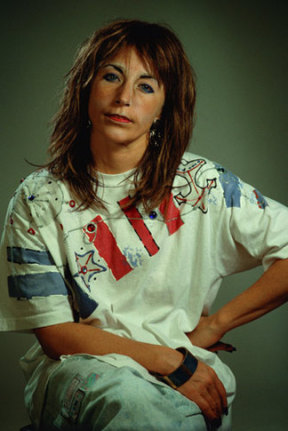 Untitled, 2000. Color photograph, image: 36 x 24 inches (91.4 x 60.9 cm); frame: 45 x 33 x 1 inches (114.3 x 83.3 x 2.5 cm). Edition of 6. MP 396