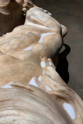 Total Loss, 2020. Marble lions, milk. Performance still, 2020. 