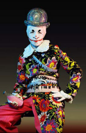 Untitled, 2004. Color photograph, 68 x 44 1/2 inches. Edition of 6. MP 415