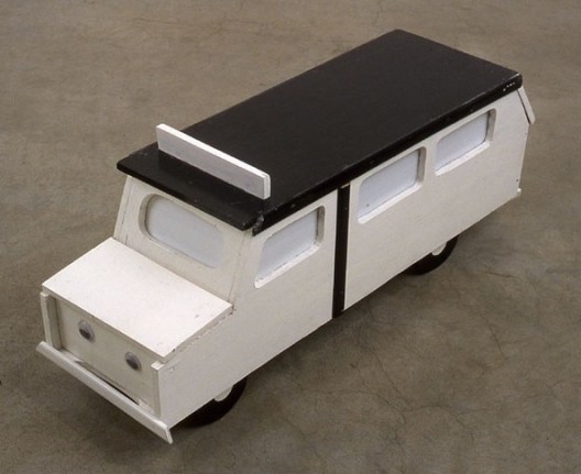 Rat Trap, 1999. Metal, plastic, electricity, 4-7/8 x 40-7/8 x 5-1/2 inches. MP 21